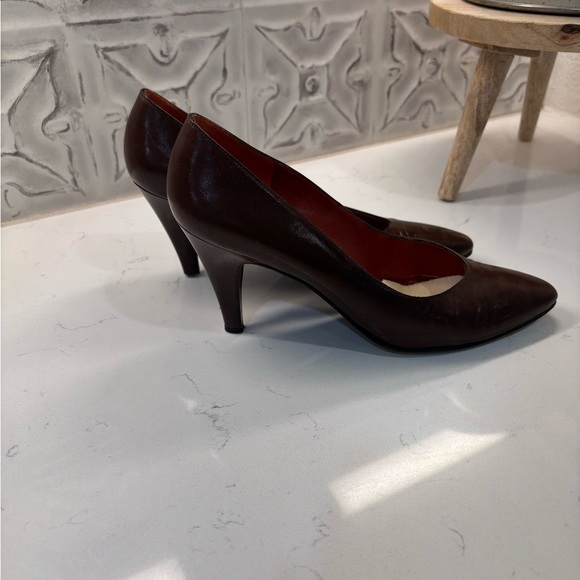 VINTAGE Yves Saint Laurent Brown Leather Heels Timeless Elegance - Picture 4 of 8